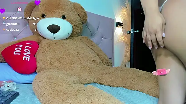 Ashley_dolll élő XXX-chatje