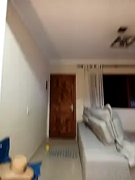 Gallo001 live XXX chat