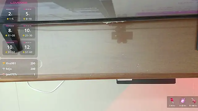 saray_reesee élő XXX-chatje