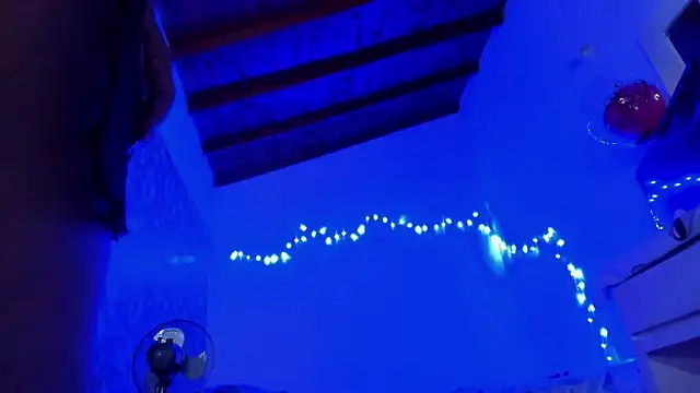 AngelaCoffee: онлайн-секс-чат