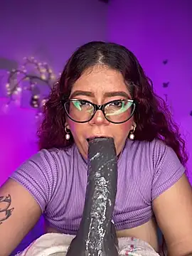 دردشة Solaangel_ الجنسية المباشرة