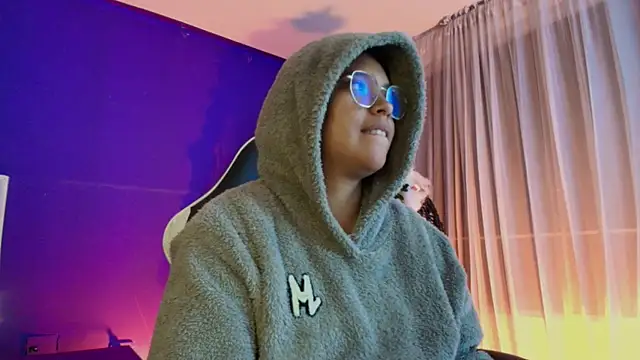 Chat +18 de Emmapark_ ao vivo