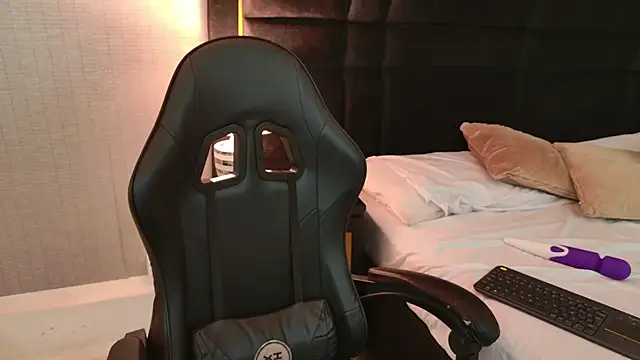 Czat XXX na żywo – EllaEvanz