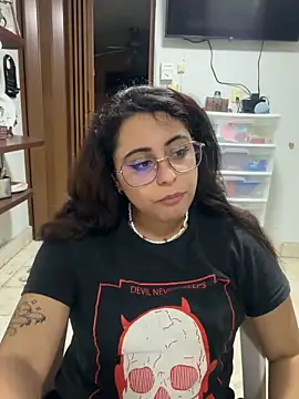 Chat +18 de LaHijaDelPecado ao vivo