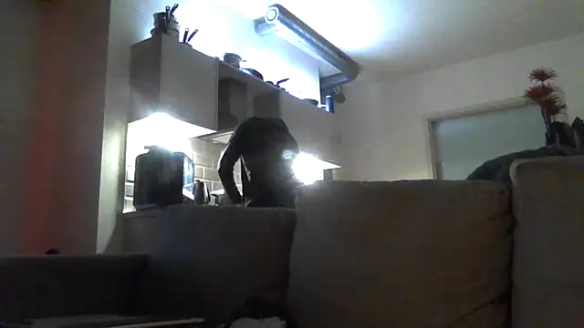 XXX chat uživo modela cheekycherryx