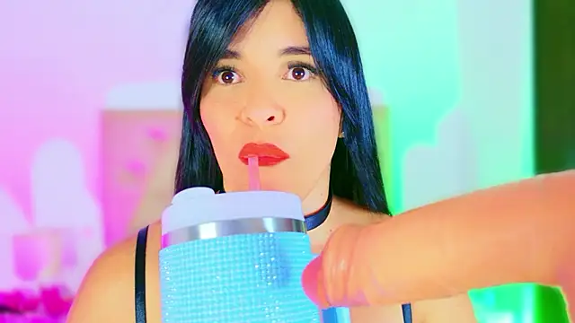 CharlootteEvans Chat XXX in diretta