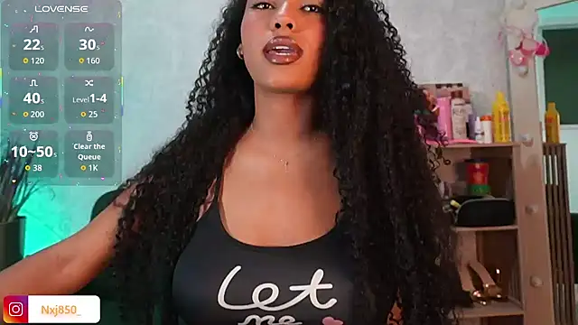 HOTBLACKANDWHITE2 Live XXX-Chat