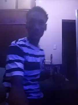 ZaddyBigDee: διαδικτυακό σόου στην κάμερα