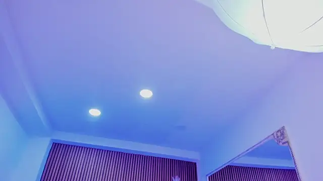 SelenaStonne 라이브 XXX 채팅