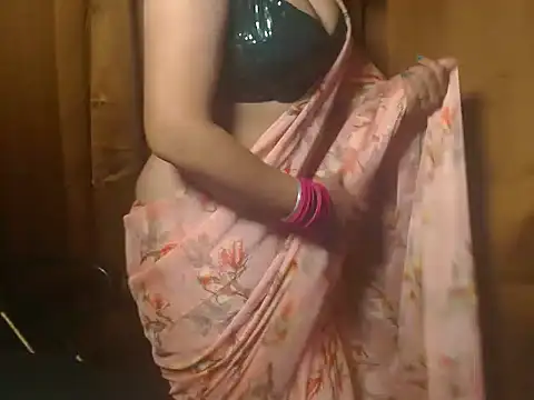 HOT-PAYAL 即時 XXX 聊天