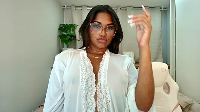 Show de Paula_Thomass na webcam