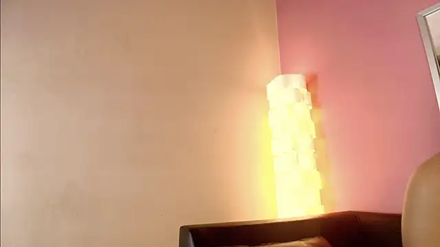 Show modela Meganlevine na web-kameri