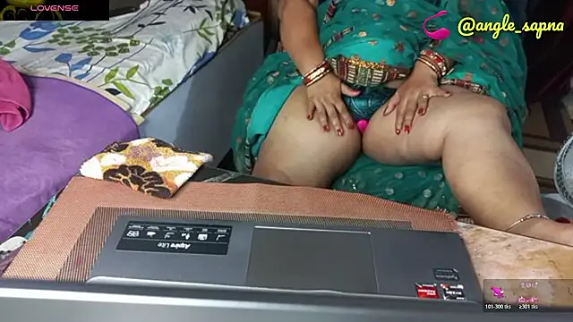 Chat +18 de Angel_sapna ao vivo