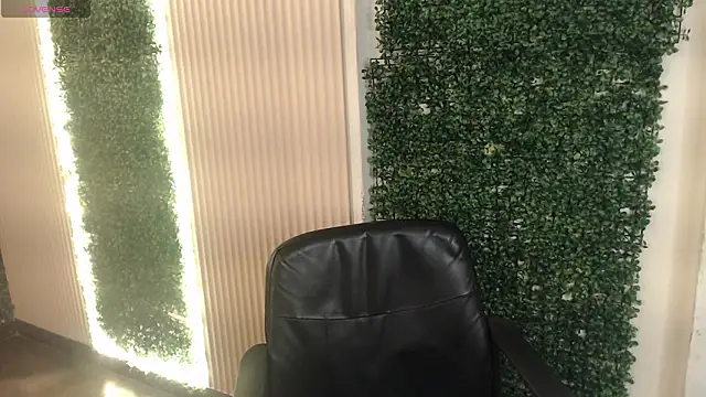 liliana_pinkのウェブカメラショー