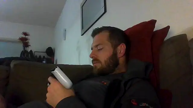 XXX chat uživo modela cheekycherryx