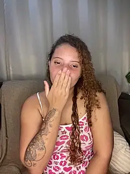 Show de webcam de naughty_curly69