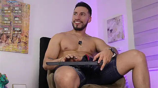 Chat +18 de Thiago_Hill ao vivo