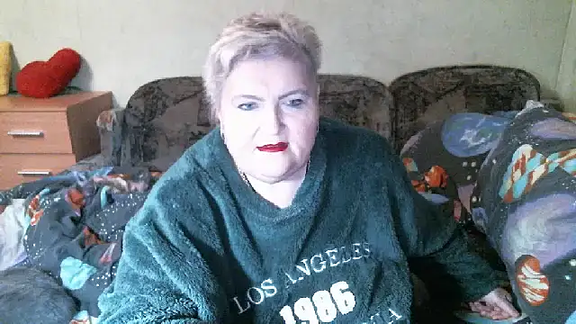 Lana555: онлайн-секс-чат