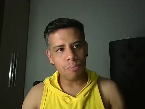 WILD_BIGCOCK35 Webcam Show