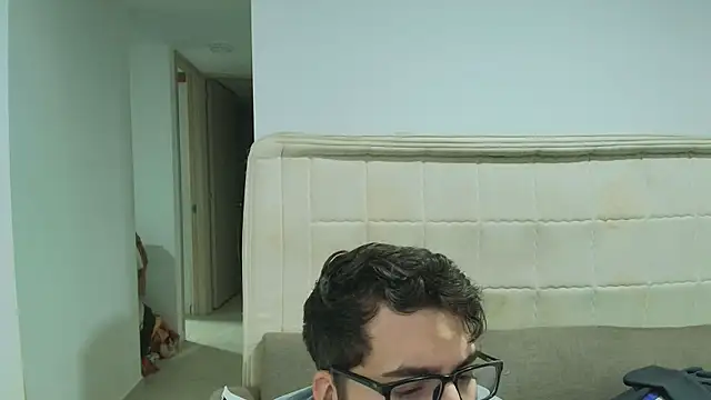 thomas_gun Live XXX-chat