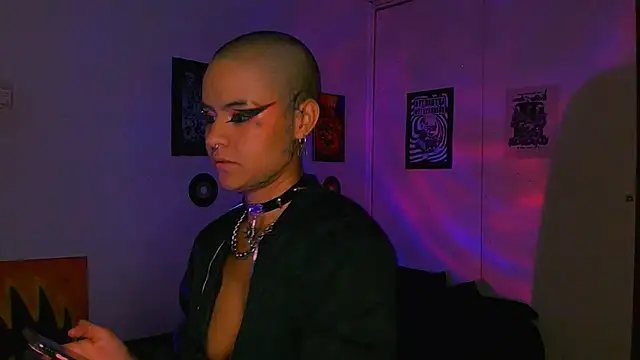 alex_one888 élő XXX-chatje