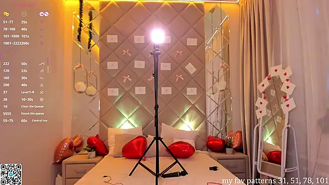 Chat +18 de Nelly_Kimm ao vivo