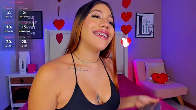 sarahyessica's Live XXX Chat