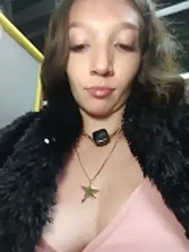 Lucy_colee – Live XXX-chat