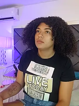 LunaaCurly Obrolan Langsung XXX