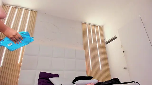 abril_snow 라이브 XXX 채팅