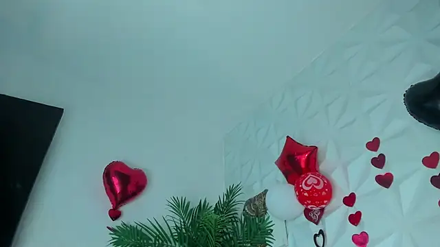 Chat +18 de Hellen_Sky ao vivo