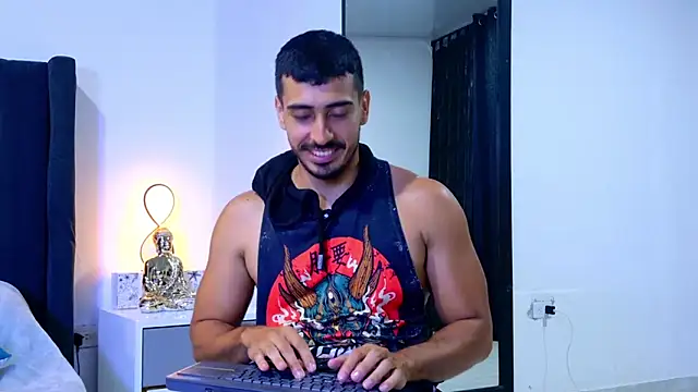 Chat XXX Live muscle_ares