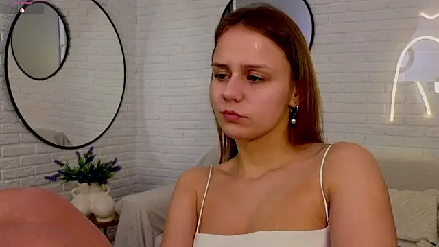 Wendy_D0llのライブXXXチャット