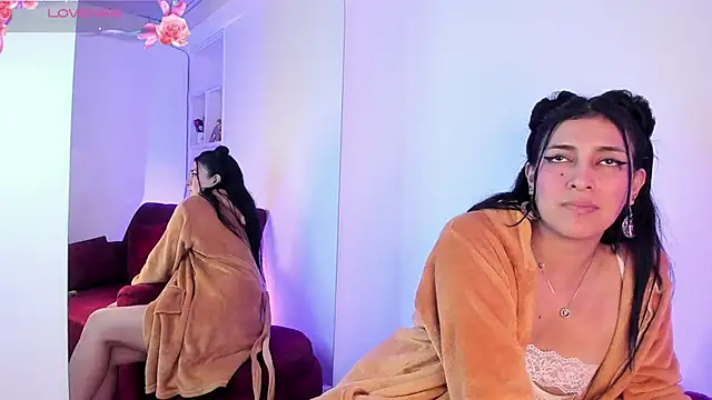 KasandraGrantのライブXXXチャット