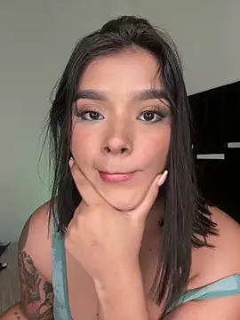 Allegra-Fiore – Naživo XXX chat