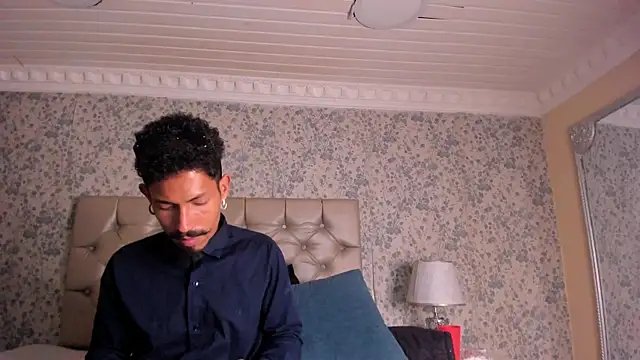 Chat XXX Live NoaahTylor