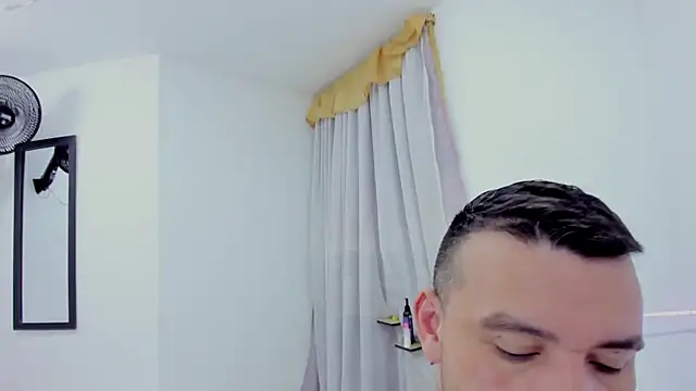 แชท XXX สดของ denny_scobar