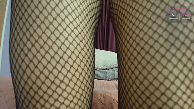 isabellice élő XXX-chatje