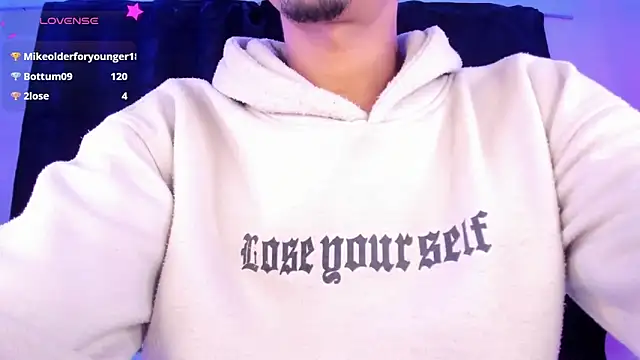 Ethan_Boyy Pertunjukan Webcam