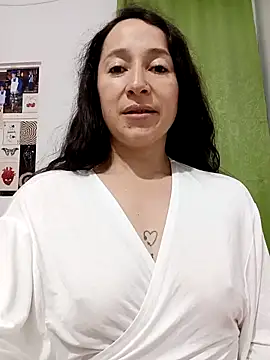 emilypoppy3 Adlı Modelin Web Kamerası Şovu