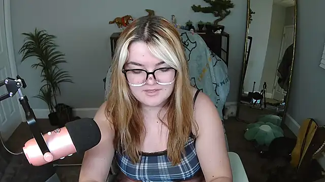 Pokazy przed kamerką – Brivana