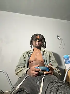 MIGHTYDEMONXXX Adlı Modelin Canlı XXX Sohbeti