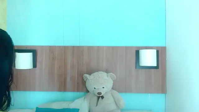 XXX chat uživo modela Channel_Mills