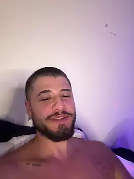 Chat XXX en directo de guzz_fit