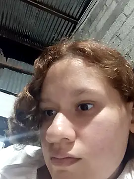 Jessy2000NS élő XXX-chatje