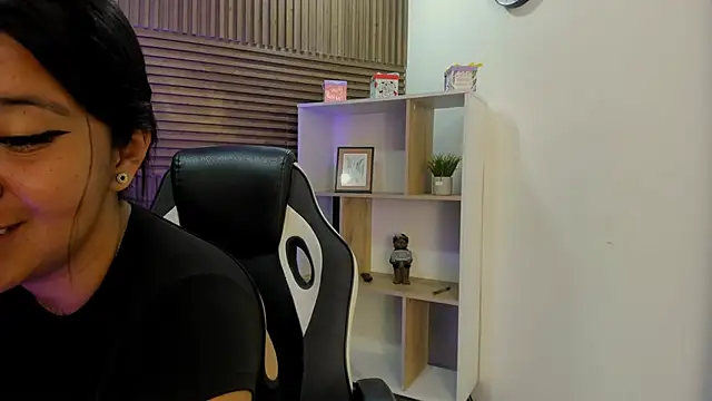 دردشة shaden_ الجنسية المباشرة