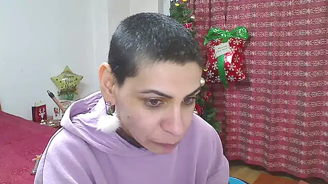 Chatroom XXX en direct de hotSANDRA_STARR