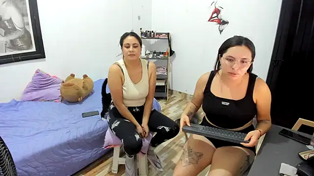 XXX chat uživo modela _girls_on_fire_