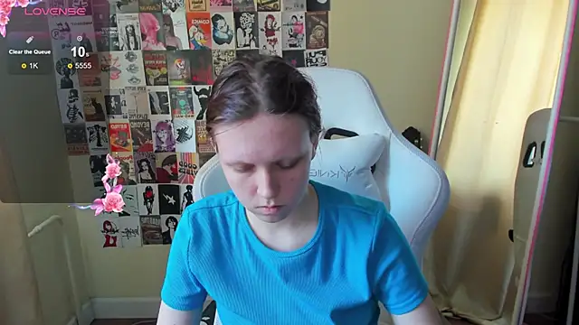 Chat +18 de NikolFlostt ao vivo