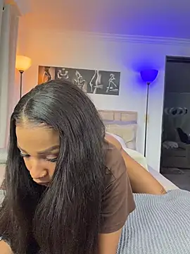 eimi_spaceeのライブXXXチャット